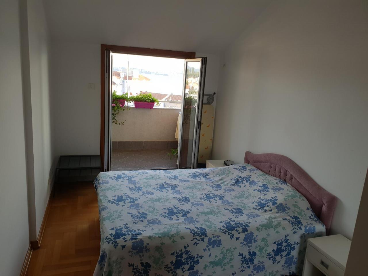 Vb Apartmani Tivat Exterior foto