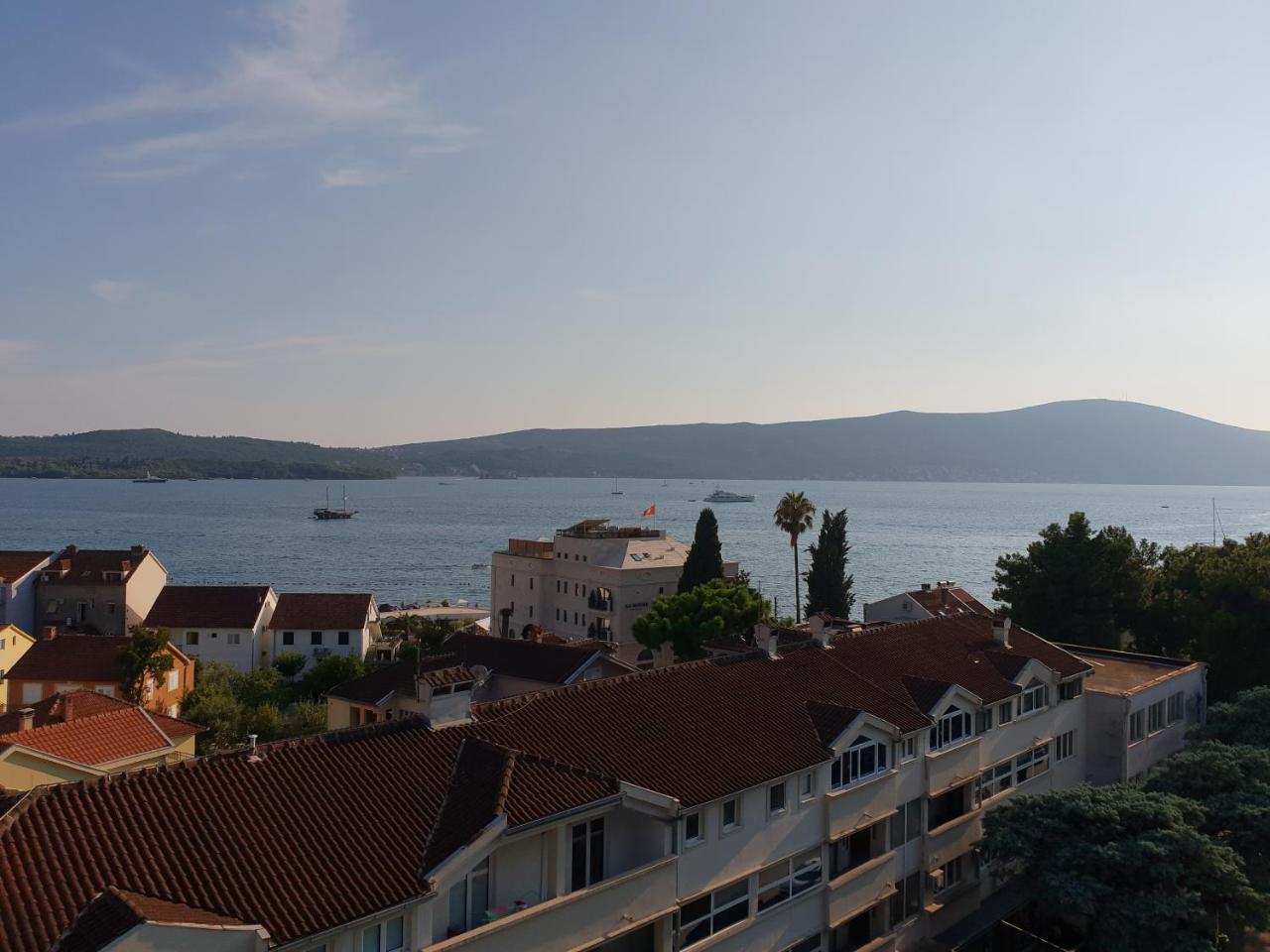 Vb Apartmani Tivat Exterior foto